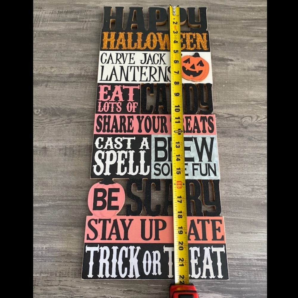 Happy Halloween sign - Picture 3 of 5